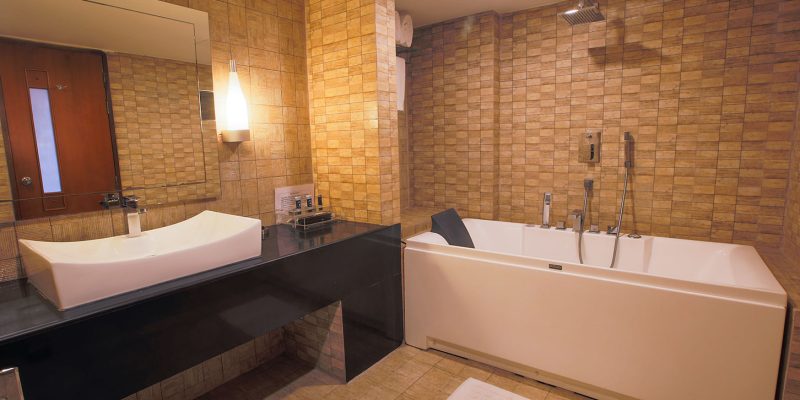 Honeymoon Suite
